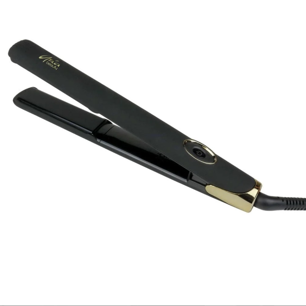 NWOT Aria Beauty thermal flat iron